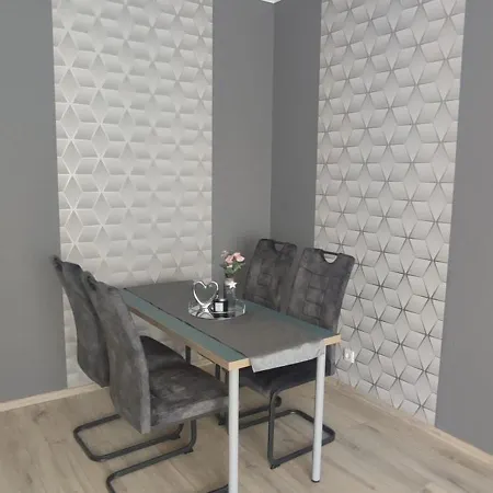 Grey Deluxe * Kaposvar